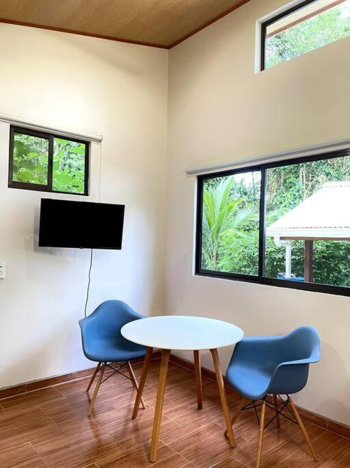 Casa Noil, Beautiful Eco House Near The Beach! Apartment Puerto Viejo de Talamanca Exterior photo