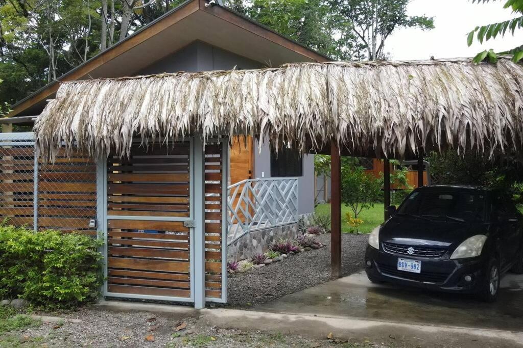 Casa Noil, Beautiful Eco House Near The Beach! Apartment Puerto Viejo de Talamanca Exterior photo